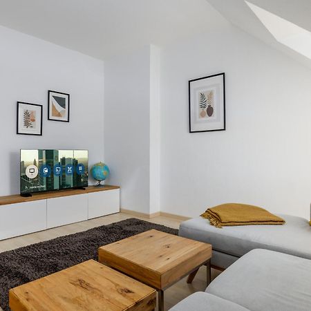 Home By Doni I Serviced Apartments I Ruhig I Zentral Nahe Rmcc, Staatsheater & Landtag Wiesbaden Exterior photo