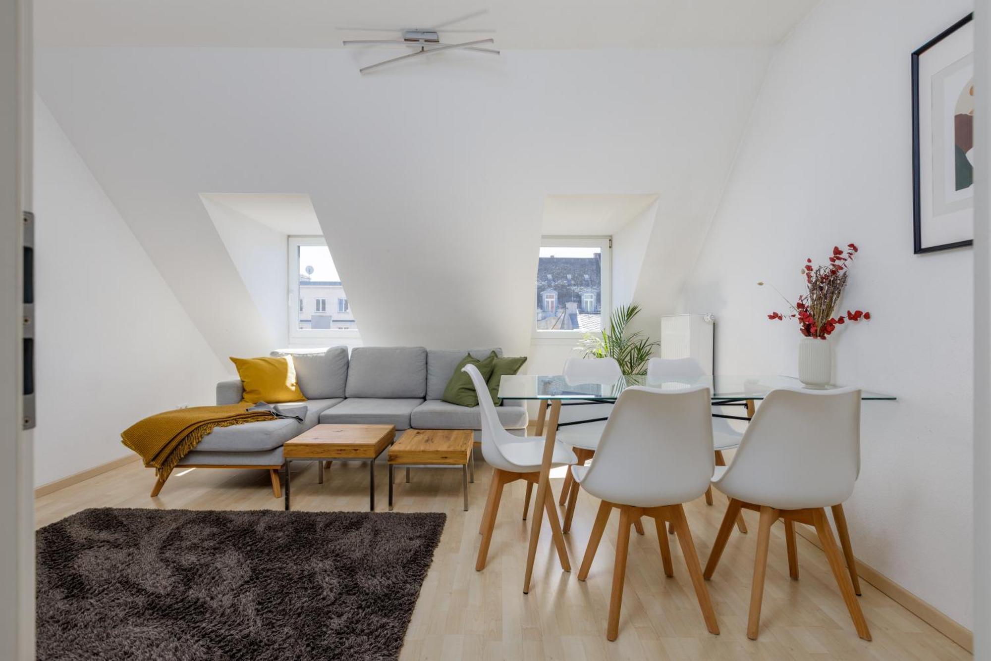 Home By Doni I Serviced Apartments I Ruhig I Zentral Nahe Rmcc, Staatsheater & Landtag Wiesbaden Exterior photo